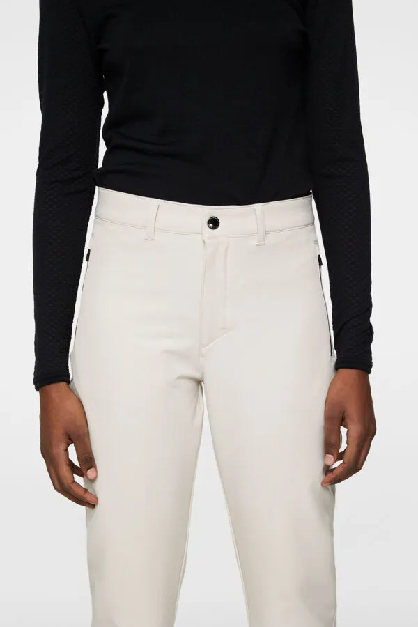 Angie Pant