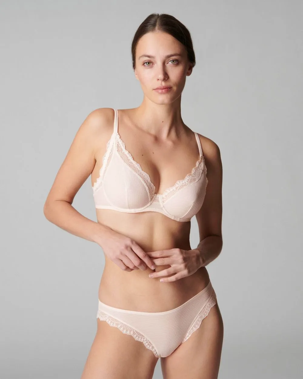 Candide Plunging Underwired Bra