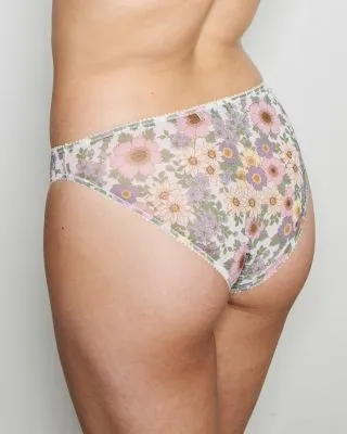 Rania Briefs