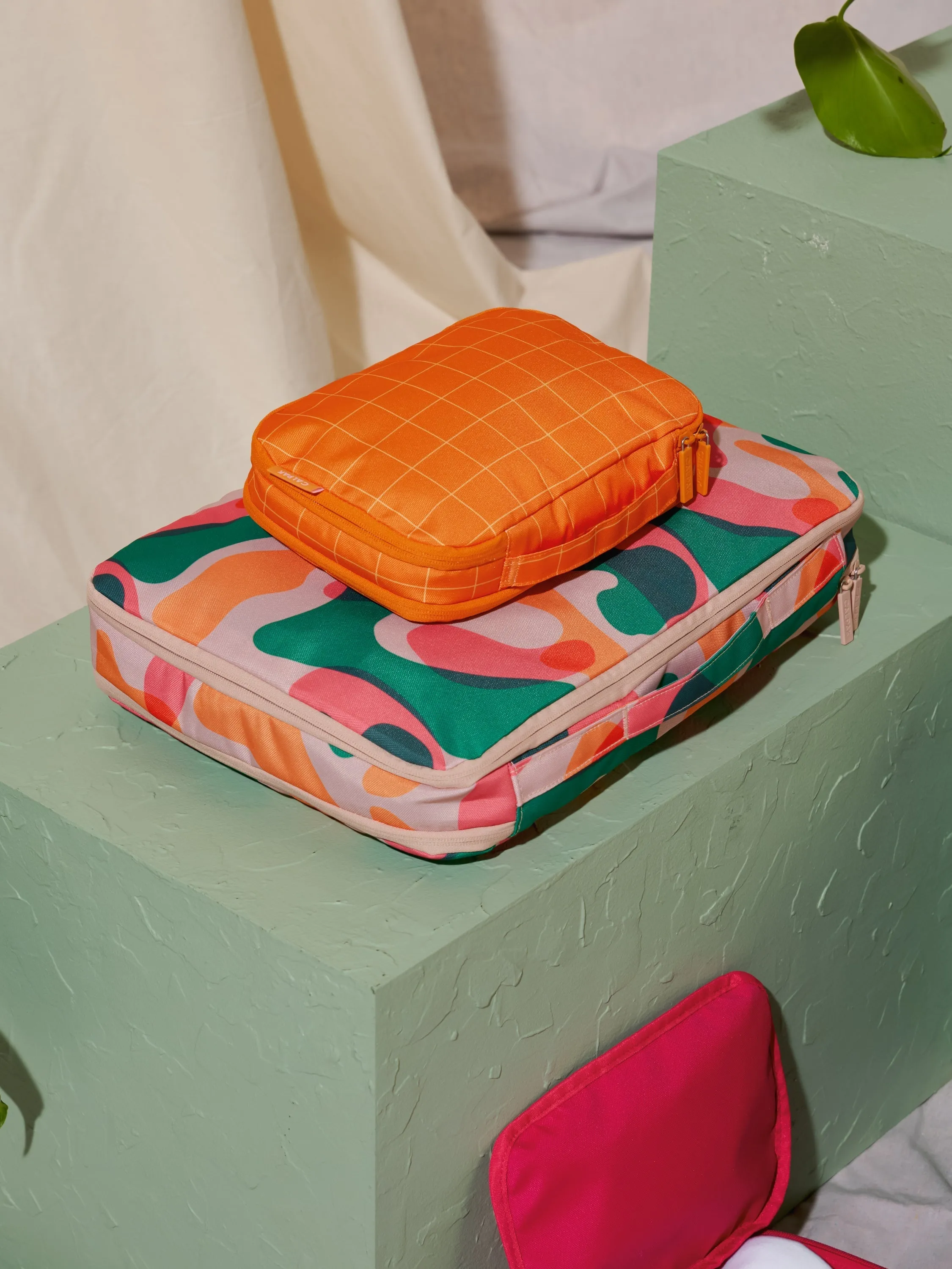 Small Compression Packing Cubes